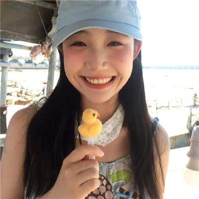 坐着的女人